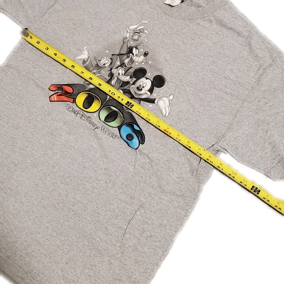 2006 Disney World T-Shirt - Picture 3 of 5